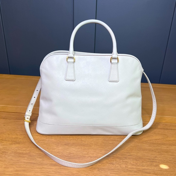 AUTH Prada Lux Promenade 2 way satchel in white Saffiano leather - Picture 2 of 13